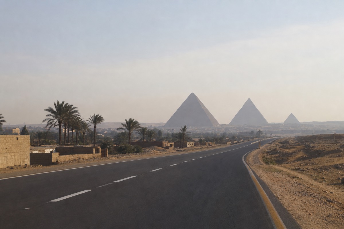 The road out to the museum near the Giza plateau